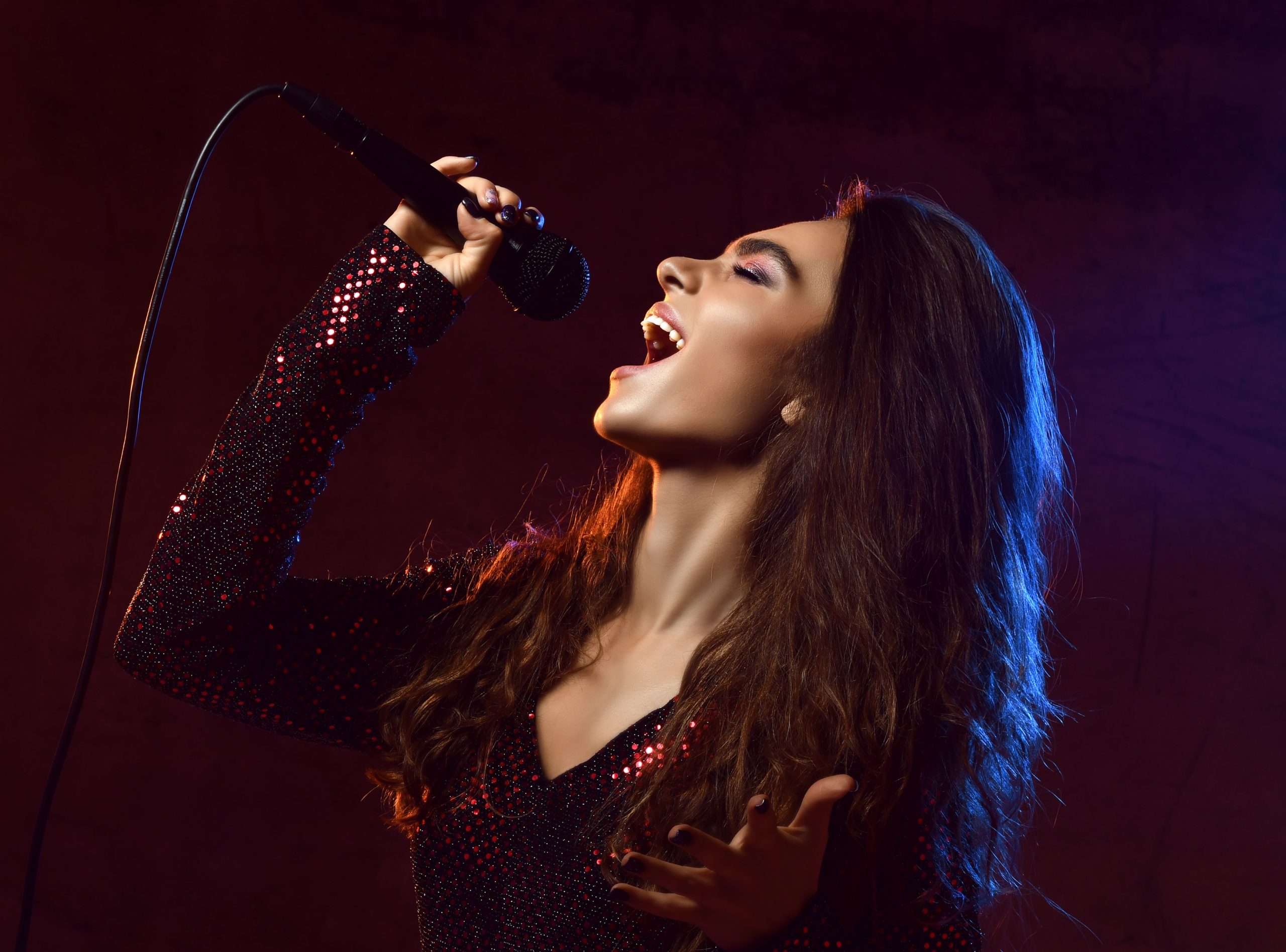 Madeleine singing after homeopathy cured her case of sinusitis that almost ruined her singing career. 